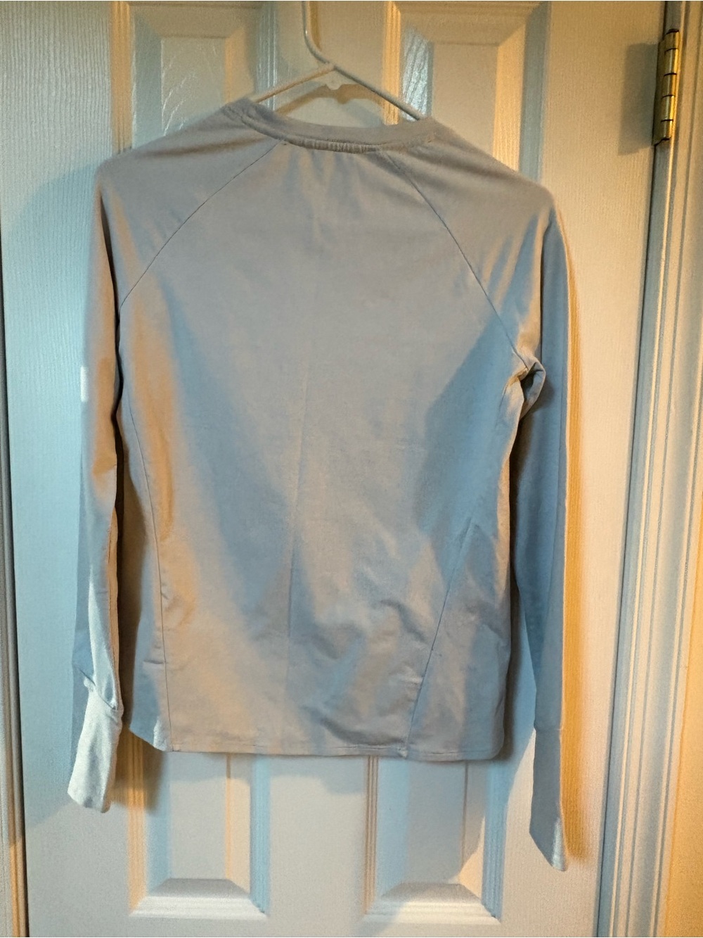oiselle Long Sleeve Top in Light Gray and Navy - Picture 2 of 2